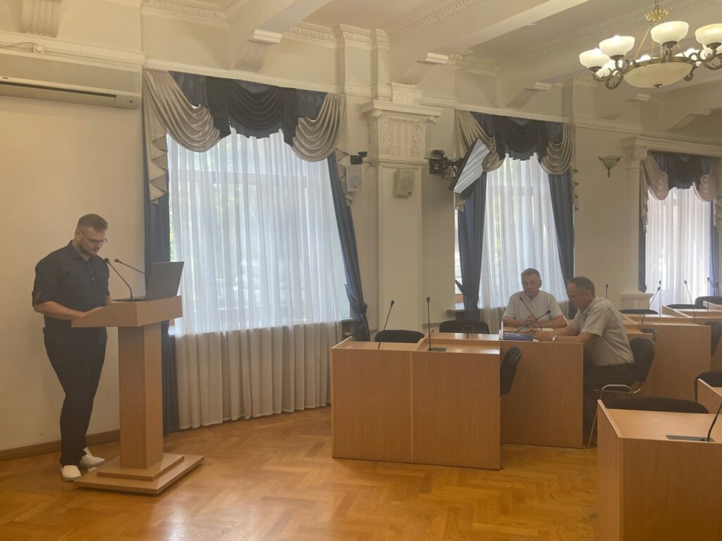 15 СЕРПНЯ 2025 РОКУ - ЗАХИСТ ДИСЕРТАЦІЙНОЇ РОБОТИ БОНДАРЕНКО ОЛЕКСІЄМ ВАСИЛЬОВИЧЕМ. ВІД УСЬОГО КОЛЕКТИВУ КАФЕДРИ ВИСЛОВЛЮЄМО ВІТАННЯ, БАЖАЄМО УСПІХІВ, НАТХНЕННЯ ТА ДОСЯГНЕННЯ ЩЕ БІЛЬШИХ ВИСОТ У НАУЦІ